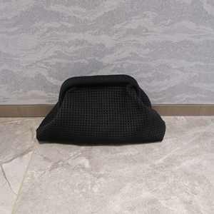 Pochette da donna a righe in maglia a mosca con chiusura aperta e fodera in poliestere-Versatile per il pendolarismo e l'uso serale - Product Image 6