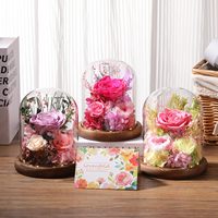 Hadiah Bunga Abadi untuk Ibu - Bunga Ulang Tahun yang Sempurna - Mawar Awet Buatan Tangan dengan Desain Modis untuk Pajangan Meja