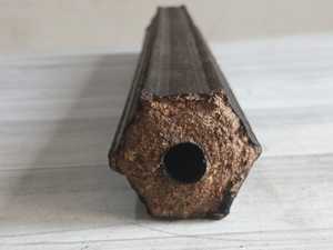 Les briquettes Pini Kay, fabriquées à partir de sciure de bois compressée, créent une chaleur propre et puissante, soutenant les applications énergétiques renouvelables. - Product Image 6