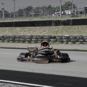 Châssis de Karting de Course OEM de Haute Qualité FR125KZ avec Kit Aérodynamique B11 pour une Traînée Réduite et une Stabilité Accrue - Product Image 1