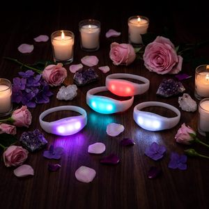 Bracelet LED certifié, lumineux et musical, activé par le son, pour cadeaux promotionnels et fournitures de fête de mariage - Product Image 2