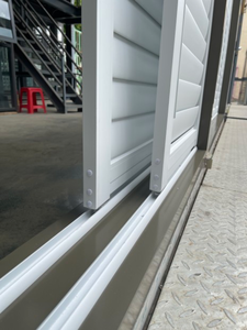 Persiana de Aluminio para Exteriores de 89 mm con Barra de Control Clearview, Tamaño Personalizado - Product Image 3