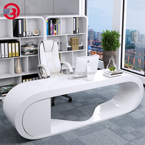 Escritorio Ejecutivo Blanco de Diseño Italiano de Alto Brillo/Mesas de Oficina - Product Image 1