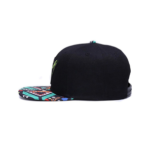 Gorra Snapback de pedido pequeño para hombres y mujeres, ala de impresión plana personalizada, gorra trasera a presión personalizada con parche bordado - Product Image 3
