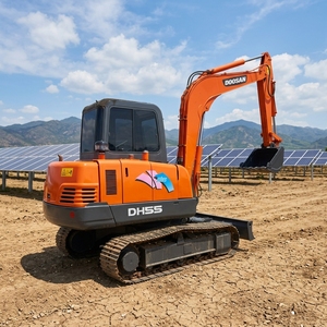รถขุดขนาดเล็ก Doosan DH55 มือสอง น้ำหนัก 5.5 ตัน ใช้เครื่องยนต์ Komatsu Cummins Hitachi ZX70 พร้อมมอเตอร์ เกียร์ ปั๊มเกียร์ และ PLC - Product Image 1