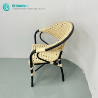 Vente en gros de mobilier de jardin moderne d'extérieur Chaise de salle à manger en aluminium Chaise élégante en rotin tissé pour hôtel Patio Bistro Coffee Shop