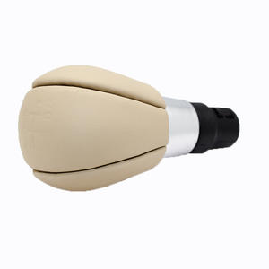 หัวเกียร์ Volvo V60 V70 สีเบจ ทำจาก PU ออกแบบตามหลักสรีรศาสตร์ สำหรับเกียร์ธรรมดา 5-6 สปีด อุปกรณ์ตกแต่งภายในรถยนต์ - Product Image 5