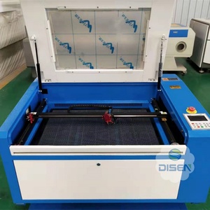 เครื่องแกะสลักไม้แก้วด้วยเลเซอร์เครื่องแกะสลัก3D ระบบ CNC ระบบดิจิทัลอัตโนมัติเครื่องแกะสลักไม้แก้วสำหรับสลักชื่อถ้วยตราประทับรูปวัว - Product Image 4