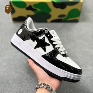 BAPE STA Scarpe da Skate in Pelle Verniciata Bianche e Nere <span class=keywords><strong>Uomo</strong></span> Donna Sneakers Casual Basse Moda Streetwear - Product Image 4