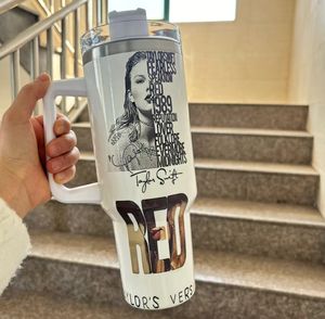 Venta al por Mayor de Vasos New Eras Tour de 40 oz, de Acero Inoxidable con Asa para Swiftes - Product Image 5