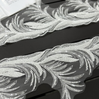 Ruban en dentelle perlée en gros, motif plumes blanches, broderie de sequins, ruban en maille pour garnitures de vêtements