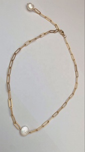 Collier à pendentif perle baroque d'eau douce d'été, en acier inoxydable plaqué or 18 carats, chaîne épaisse minimaliste, étanche et hypoallergénique - Product Image 4