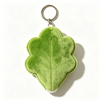 Nouveau porte-clés en peluche mignon et créatif en forme de feuille de plante ou de légume, jouet en peluche personnalisé en forme de nourriture, pendentif porte-clés en peluche, cadeau