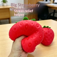 Jouet anti-stress Mogo Creative Jumbo Strawberry Squeeze, boule à pincer extra-large en forme de fruit, TPR, unisexe, emballé individuellement