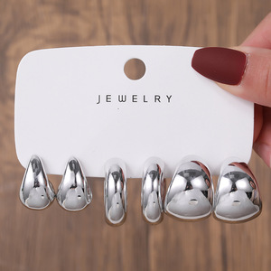 All'ingrosso gioielli donna cina in acrilico Chunky Huggie orecchini all'ingrosso alla rinfusa di moda orecchini - Product Image 6