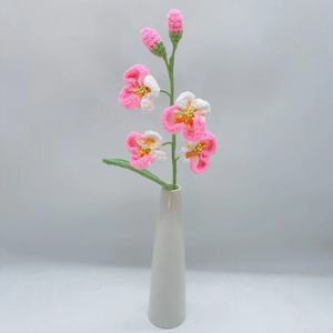 ดอกลิลลี่ถักโครเชต์ตกแต่งงานแต่งงานแบบใหม่ ทำด้วยมือจากผ้าฝ้าย <span class=keywords><strong>ดอกไม้</strong></span>ประดิษฐ์ สีตามสั่ง สำหรับวันขอบคุณพระเจ้าและคริสต์มาส - Product Image 2