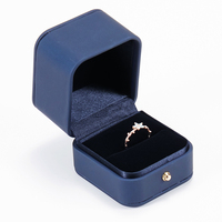 Mini boîte à bijoux personnalisée rose, emballage de bijoux tendance, boîte à bijoux en velours avec logo personnalisé, ensemble d'emballage de bijoux avec logo extérieur