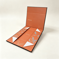 Boîte cadeau pliable magnétique gain de place avec finition mate et doublure en éponge, emballage en carton premium pour marques de luxe haut de gamme