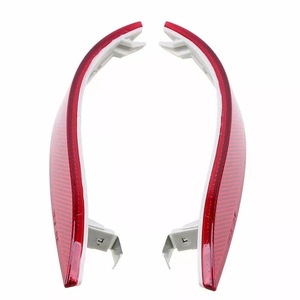 Réflecteurs de pare-chocs arrière BMW Série 5 E60, forme meniscus, matériau ABS, installation par clip, R004 - Product Image 3