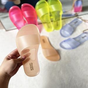 Chanclas transparentes de cristal para <span class=keywords><strong>mujer</strong></span>, modernas, cruzadas, europeas y americanas, para <span class=keywords><strong>verano</strong></span>, novedad de 2021 - Product Image 3