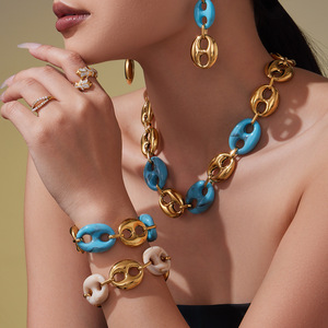 Vintage <span class=keywords><strong>rosa</strong></span> cruz conjunto - 18K oro strass joyería - retro collar/arolo pendientes/anillo acero inoxidable europeo - Product Image 1
