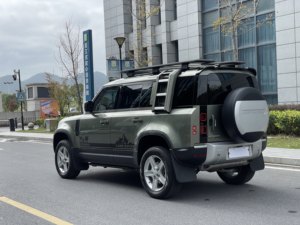 Le <span class=keywords><strong>Land</strong></span> <span class=keywords><strong>Rover</strong></span> <span class=keywords><strong>Defender</strong></span> 110 P400 HSE Professional essence 2020 a un <span class=keywords><strong>prix</strong></span> d'exportation bas - Product Image 5