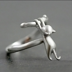Anello a Forma di Gatto per Donne, Design Animale alla Moda, Regolabile, Gioiello Minimalista per Uso Quotidiano - Product Image 2