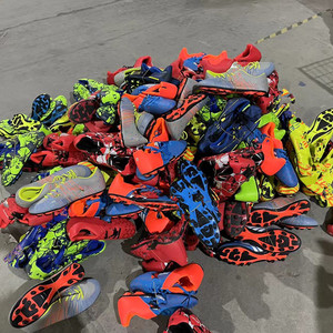 Botas de fútbol usadas de marca de alta calidad en pacas, zapatos en stock al por mayor - Product Image 4