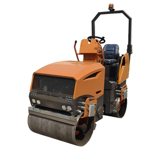 Rouleau compresseur diesel de 5 tonnes avec <span class=keywords><strong>buse</strong></span> de pulvérisation d'eau pour le compactage de l'asphalte - Product Image 5