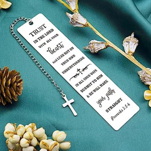 Listo para enviar Espadas cruzadas Oración católica Forma de Cruz Biblia Cristiana Marcadores de metal personalizados - Product Image 1