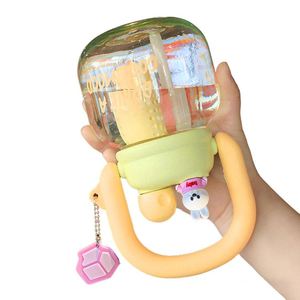 Botella de Agua Transparente de 850 ml con Diseños de Dibujos Animados para Niños, Varios Colores, para Uso Doméstico, Venta al por Mayor - Product Image 1