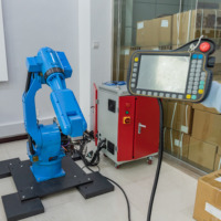 Robot de soudage manipulateur à 6 axes, machine de soudage robotisée, bras robotisé automatique avec pistolet de soudage et contrôleur d'alimentation en fil
