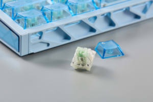 Claviers de jeu étanches avec touches multimédias inclinables réglables et connexion USB Type-C pour PC - Product Image 5