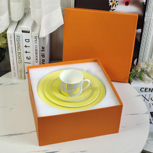 Offre Spéciale : Ensemble de 4 Assiettes en Céramique Jaune Luxe Nordique pour Restaurant, avec Coffret Cadeau - Product Image 4