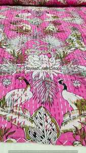 Couette bohème rose imprimée avec motifs d'animaux et d'oiseaux, décoration d'intérieur faite à la main, polyester et coton, toutes saisons - Product Image 5