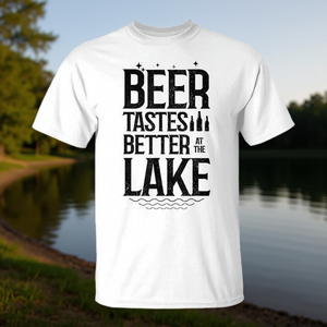 Camiseta Beer Tastes Better At The Lake, unisex, talla para adultos, mediana, blanca - Product Image 3