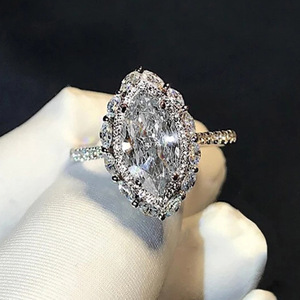 Anello a Forma di Marquise, Gioiello da Dito alla Moda per Donne, Design Elegante e Distintivo - Product Image 5