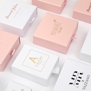 Boîte coulissante rigide de luxe pour bijoux gravée avec logo personnalisé boîte violette à tiroir pour bijoux boucles d'oreilles - Product Image 5