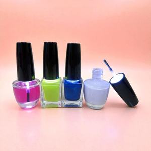 Capuchon de vernis à ongles éclairé avec lumière LED - Product Image 5