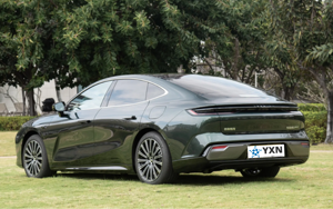 Nuovo arrivo 2025 Geely Galaxy Star Flare 8 auto ibride Plug-in 4 porte 5 posti berlina nuova energia veicolo Geely Xingyao8 in magazzino - Product Image 4