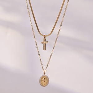 Collier Bohème pour Femme en Acier Inoxydable Double Couche avec Croix Incrustée de Zircons, Chaîne Lame Tendance Luxe Léger - Product Image 3