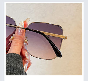 Gafas de Sol de Lujo con Montura Completa <span class=keywords><strong>para</strong></span> <span class=keywords><strong>Mujer</strong></span>, <span class=keywords><strong>Lentes</strong></span> Polarizadas UV400, Elegantes Gafas de Sol con Montura <span class=keywords><strong>para</strong></span> Dama - Product Image 5