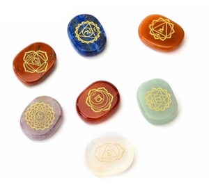 Vente en gros de matériel de jade naturel inartificiel ensemble de sept pièces cristaux pierres de guérison en vrac - Product Image 2