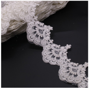 Larghezza 8-13 cm poliestere <span class=keywords><strong>bianco</strong></span> Non elastico <span class=keywords><strong>ricamato</strong></span> pizzo con filo trim codice a barre filo di osso pizzo di <span class=keywords><strong>tulle</strong></span> per tenda abito da sposa - Product Image 6