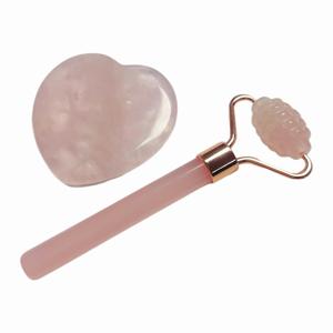 Tinh thể tự nhiên hearted <span class=keywords><strong>Rose</strong></span> <span class=keywords><strong>Quartz</strong></span> và spikey Jade resin Con lăn Set Chất lượng cao massage mặt sản phẩm - Product Image 3