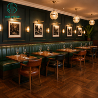 Ensemble de meubles de bar et de restaurant de luxe Ron Group, table carrée en bois, chaise ergonomique personnalisée, banquette en cuir vert en forme de L