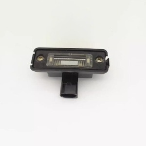 Luz de matrícula trasera Volkswagen 1J6943021B 12V para Polo, Santana 3000, Golf 4, Passat antiguo - Product Image 3
