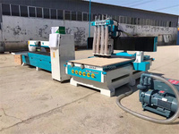 Routeur CNC automatique 1325 de haute qualité pour le travail du bois avec broche ATC pour portes d'armoires