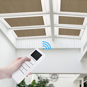 Stores en <span class=keywords><strong>nid</strong></span> <span class=keywords><strong>d</strong></span>'<span class=keywords><strong>abeille</strong></span> Skylight Télécommande motorisée Commande à levier Abat-jour cellulaire de taille personnalisée pour fenêtres de toit - Product Image 1