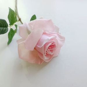 O-X3043 Roses artificielles de haute qualité, aspect réaliste, décoratives pour mariage, blanches, rouges, ivoire, pour la décoration de la maison et des mariages - Product Image 6